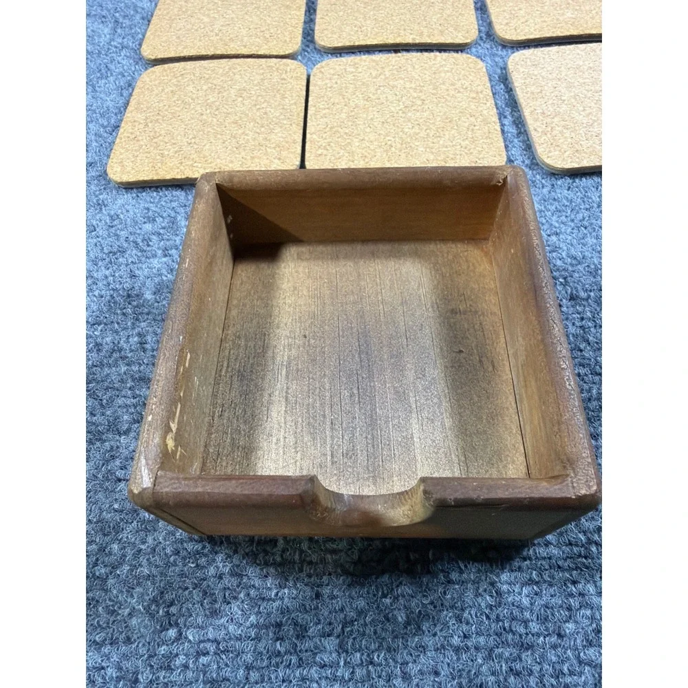 University of Delaware Coasters Set of 6 with Wood Caddy